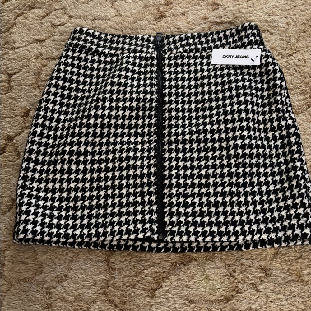 DKNY Black & White Houndstooth Front-Zip Mini Skirt